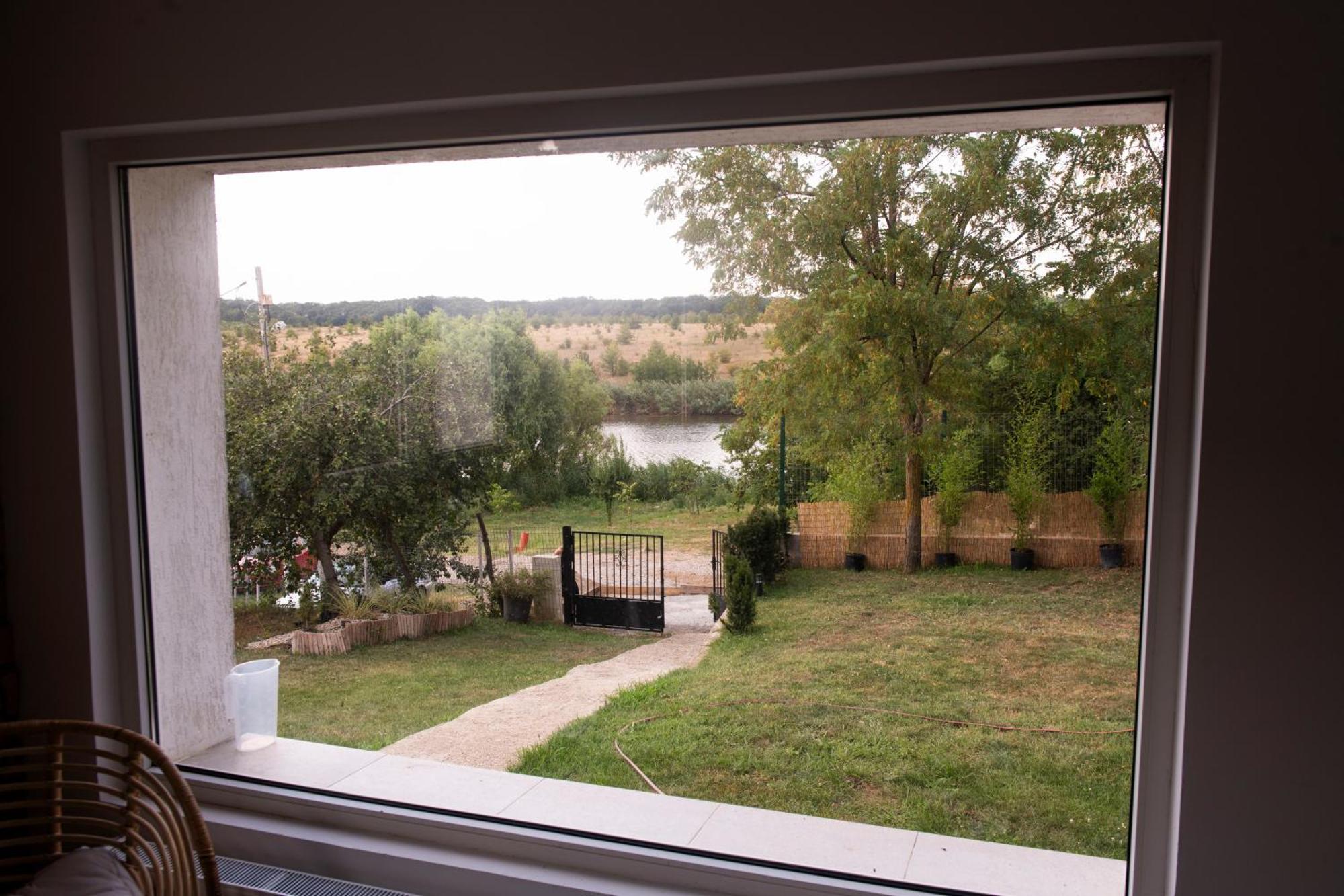 Family Home, Near Therme/Airport/ Lake, Balotesti Caciulati Exterior foto